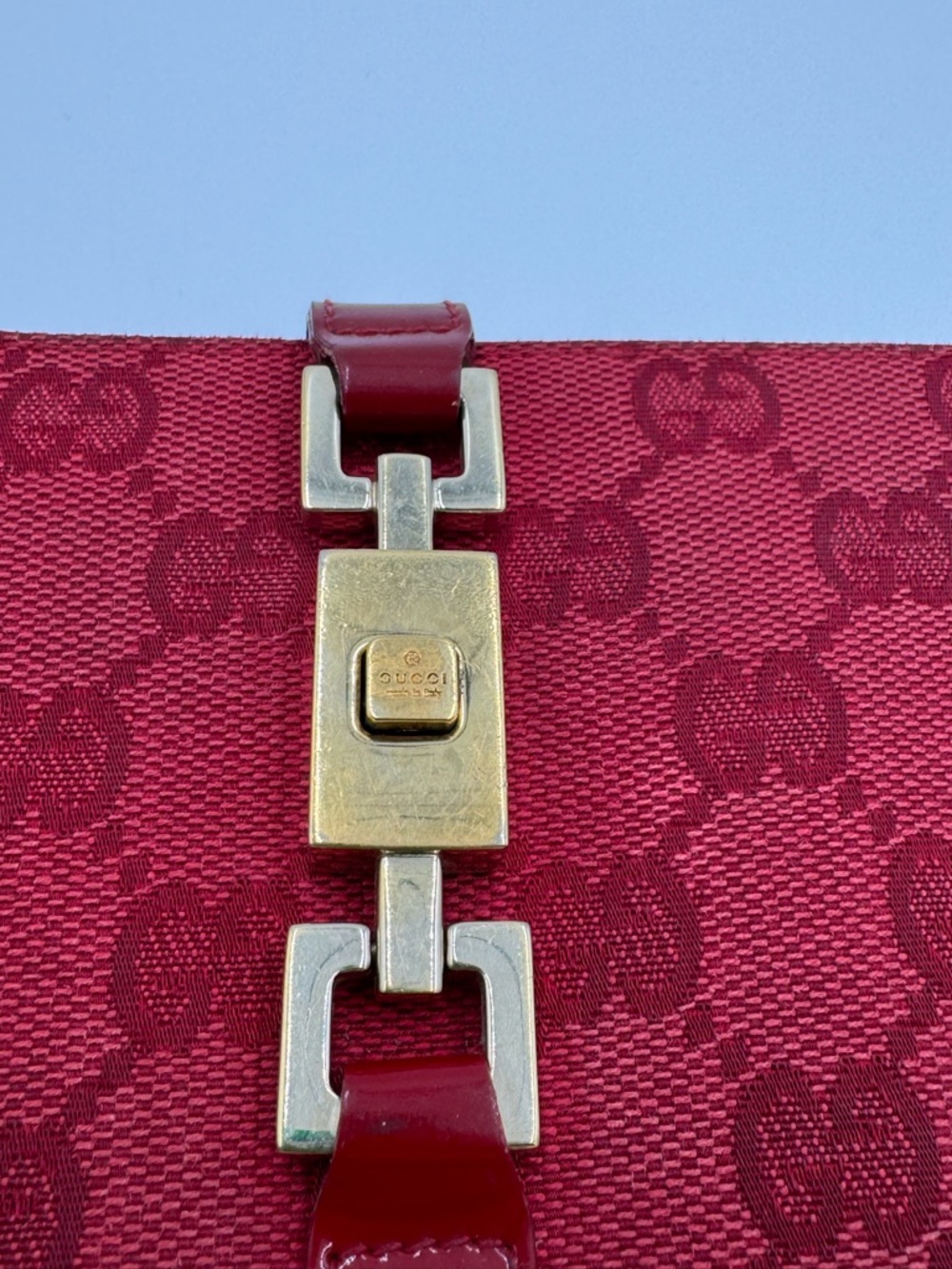 Gucci Jackie Piston GG Monogram Canvas & Leather Wallet with Gold Hardware - Picture 2 of 15